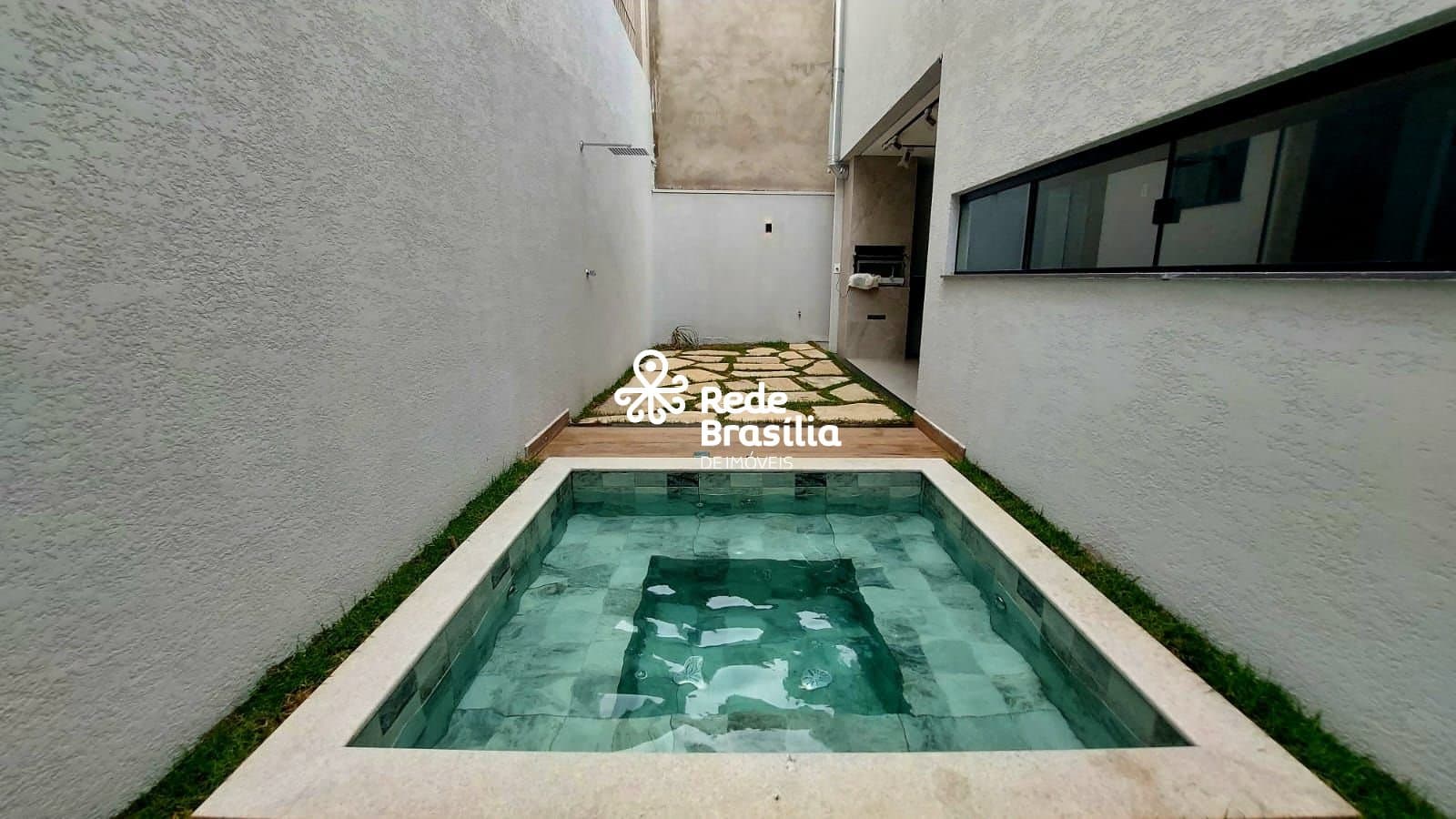 Imagem da propriedade UB1406 36