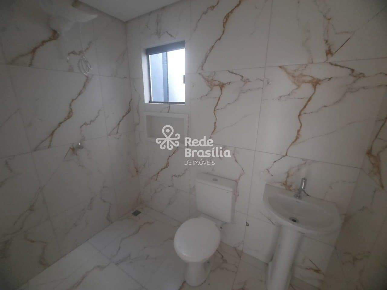Imagem da propriedade UB1570 14