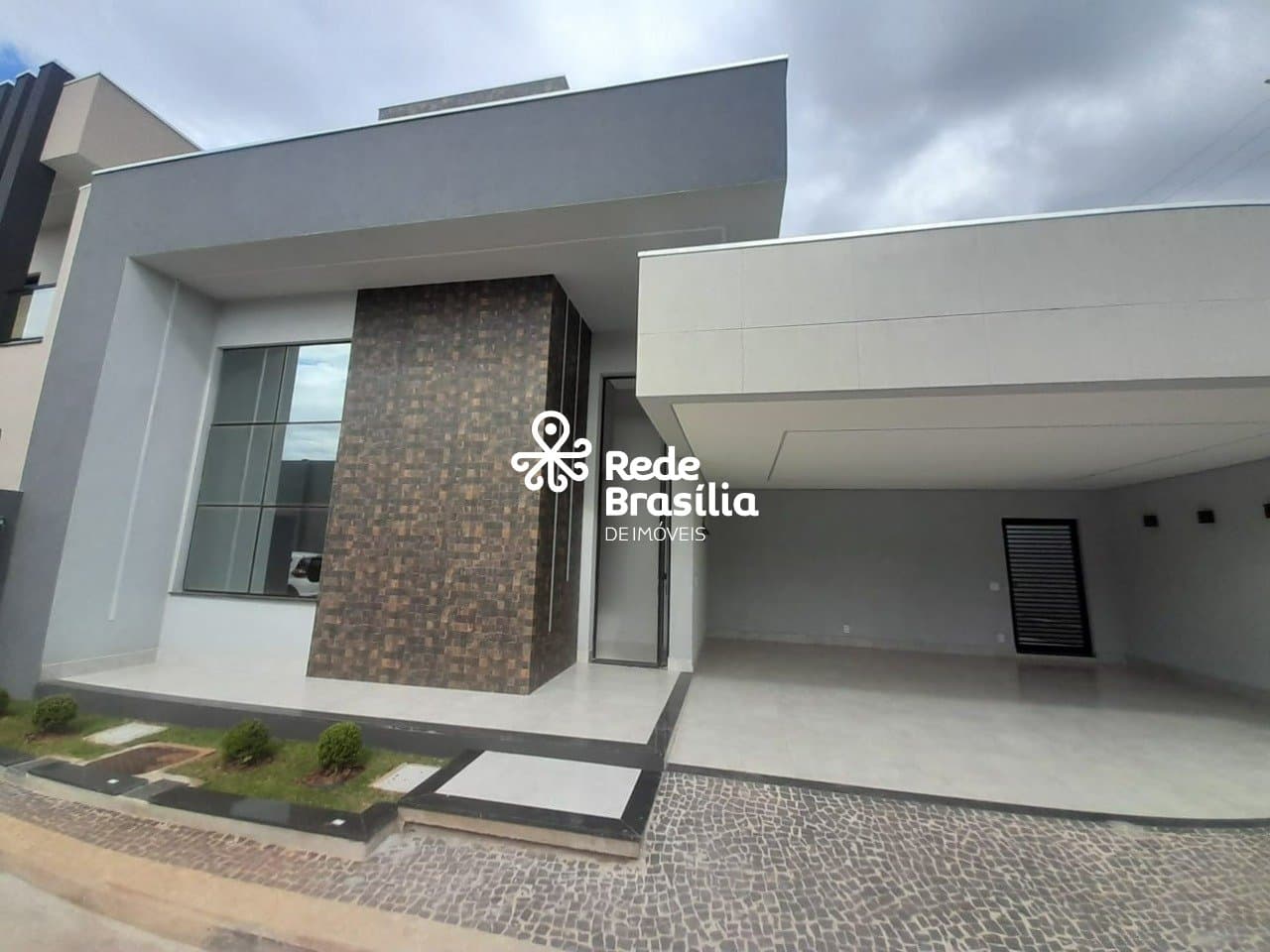 Imagem da propriedade UB1595 36